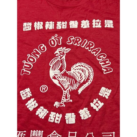 Sriracha Red White Graphic T-Shirt Chicken Sauce Size M Short Sleeves - Picture 2 of 4